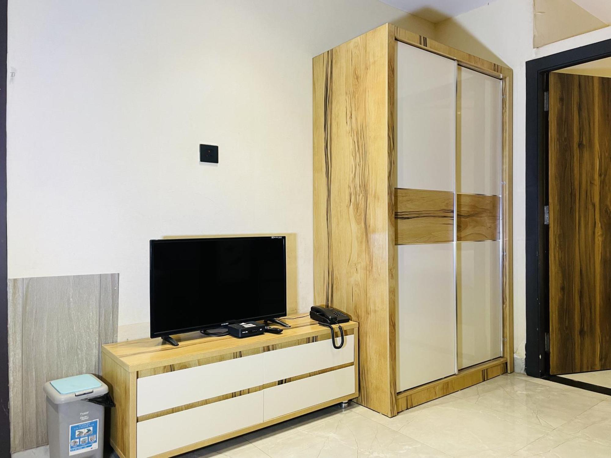 Stayez Studio Apartments Indore Extérieur photo