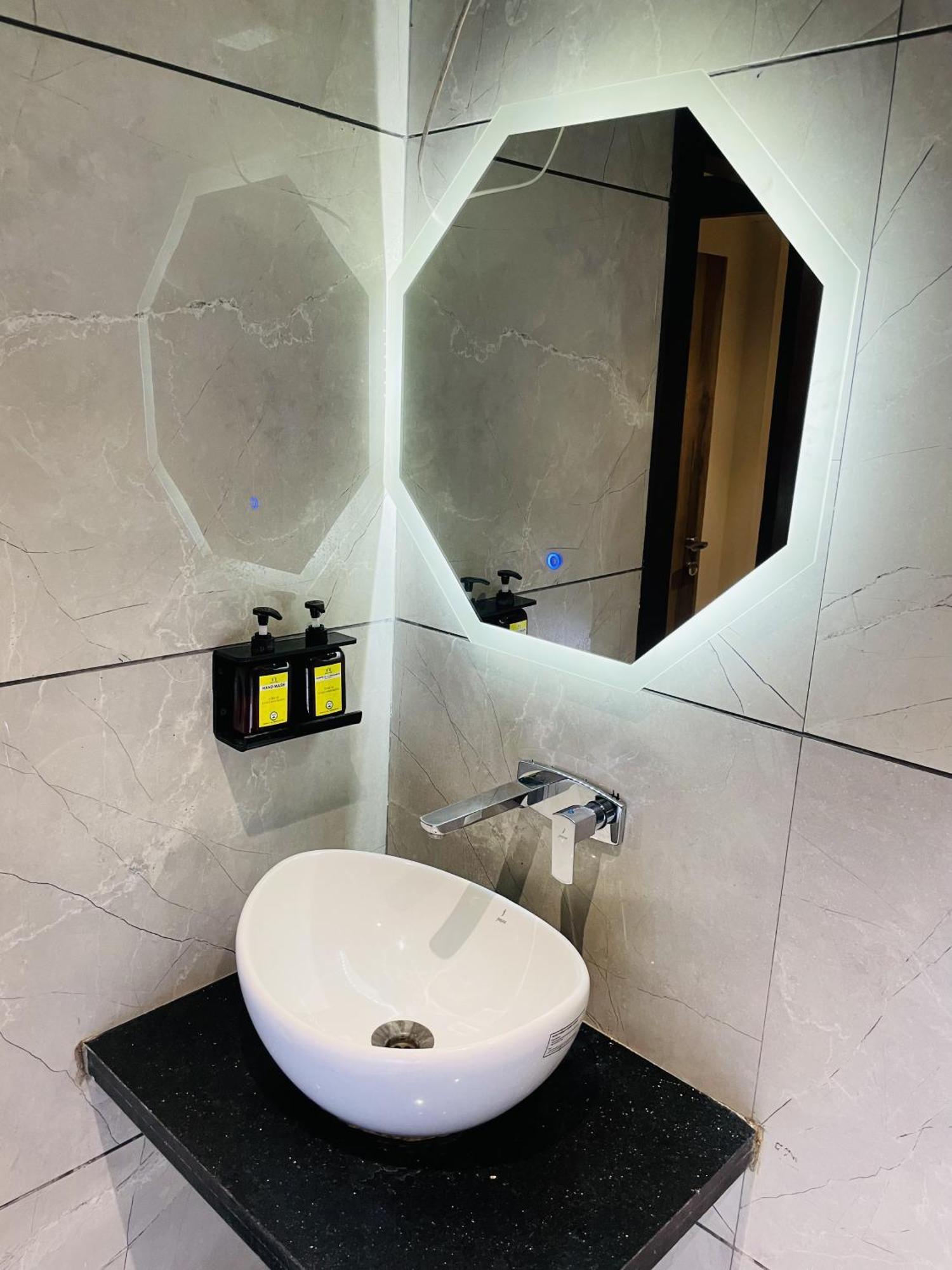 Stayez Studio Apartments Indore Extérieur photo